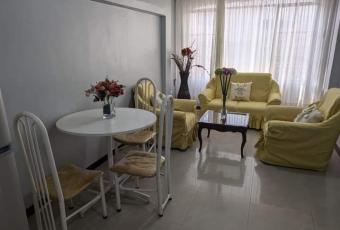 Fully Furnished Suite is avilable for Rent in Central Loja / $ 300 Monthly